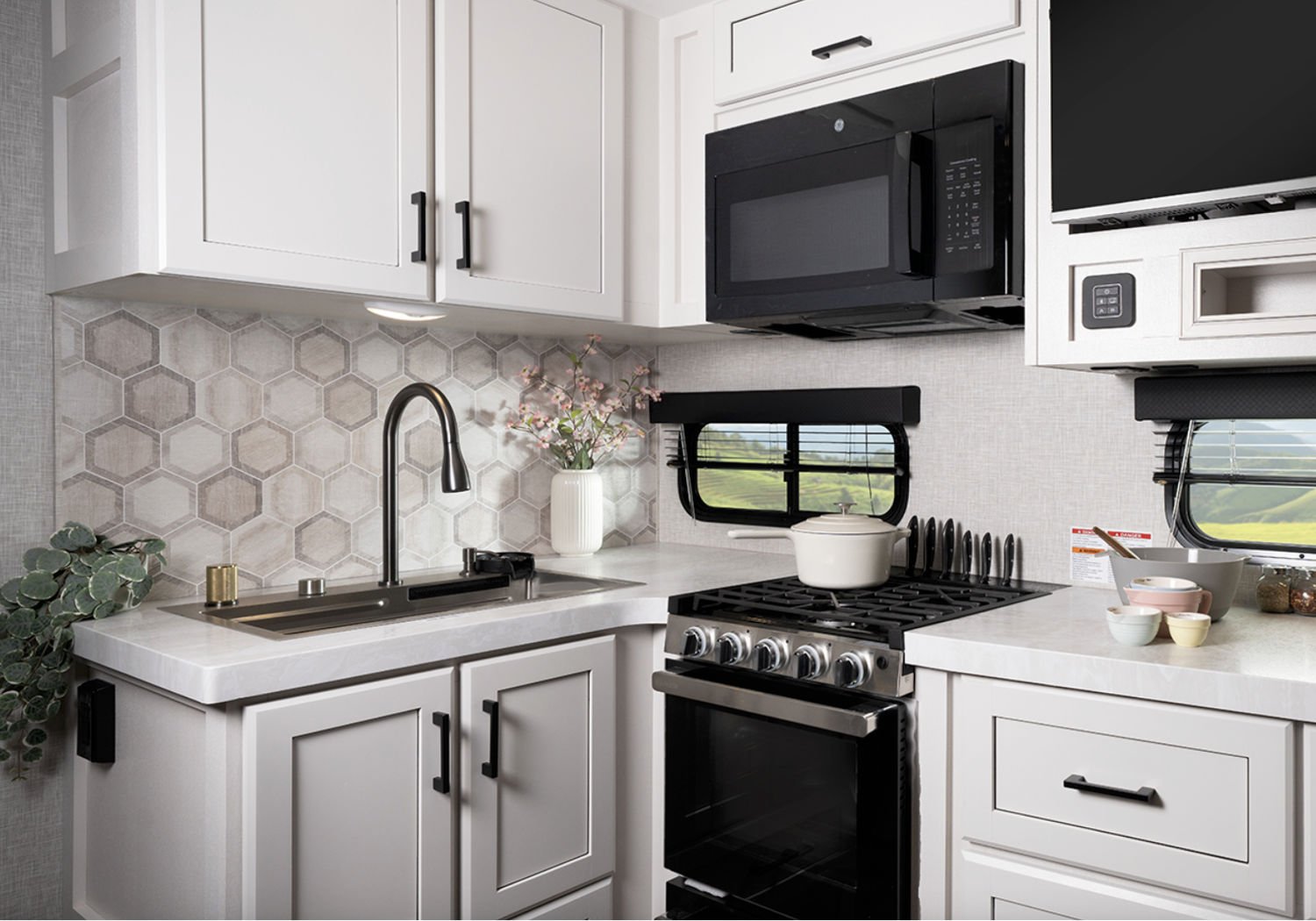Backsplash Style 13
