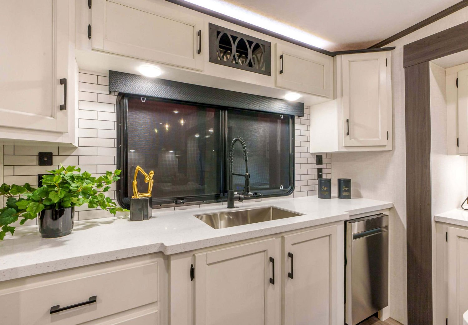 Backsplash Style 5